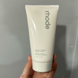 RHODE PINEAPPLE REFRESH CLEANSER